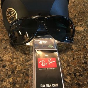Brand new Ray-Ban polarized sunglasses